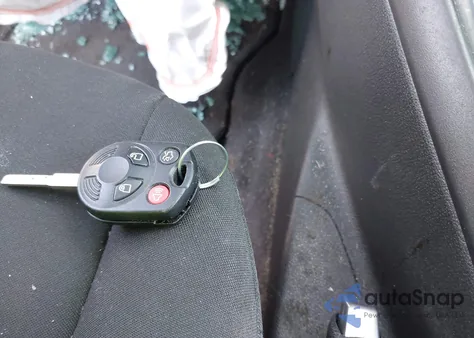 2018 Ford Focus S из США, поврежденный, VIN 1FADP3E23JL266417